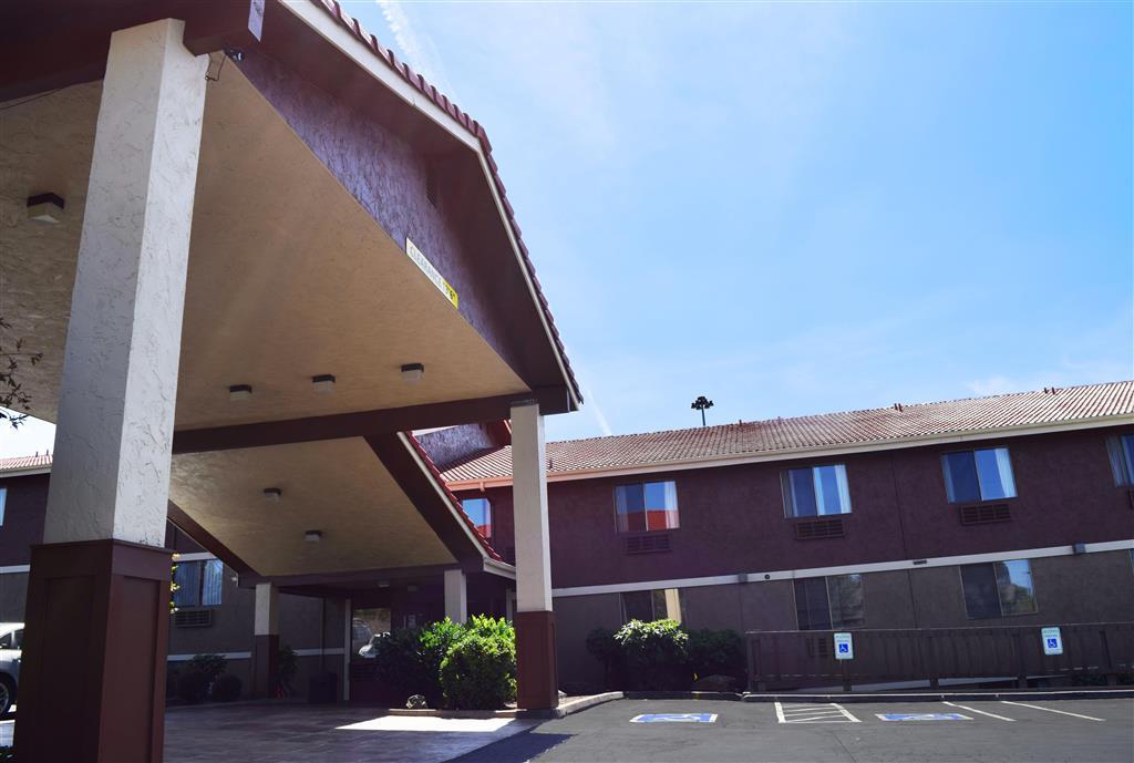 Red Lion Inn And Suites Federal Way Εξωτερικό φωτογραφία