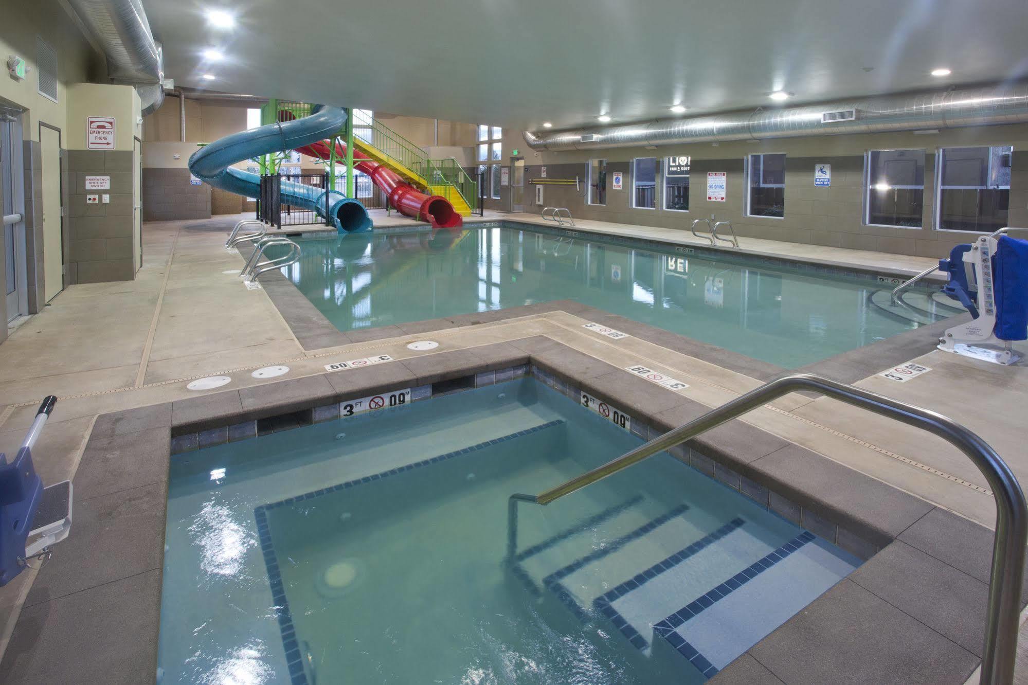 Red Lion Inn And Suites Federal Way Εξωτερικό φωτογραφία