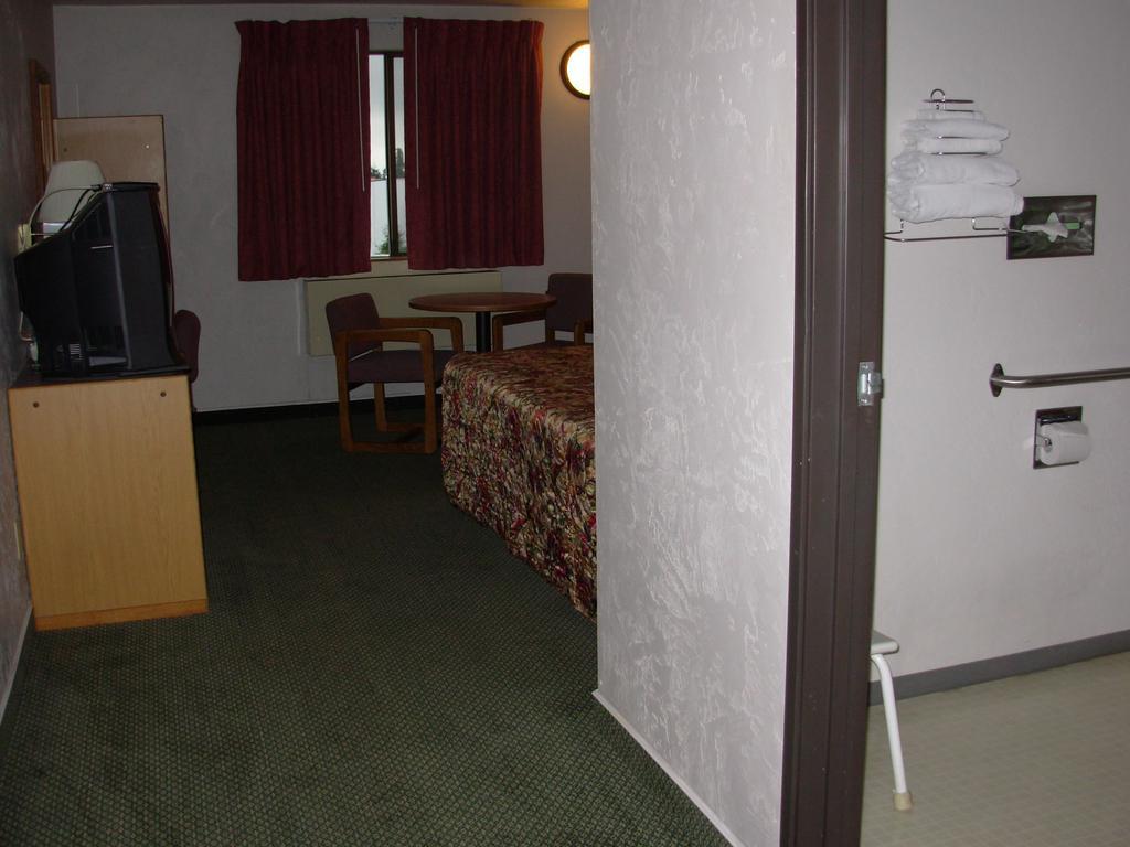 Red Lion Inn And Suites Federal Way Εξωτερικό φωτογραφία