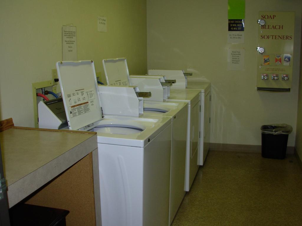 Red Lion Inn And Suites Federal Way Εξωτερικό φωτογραφία