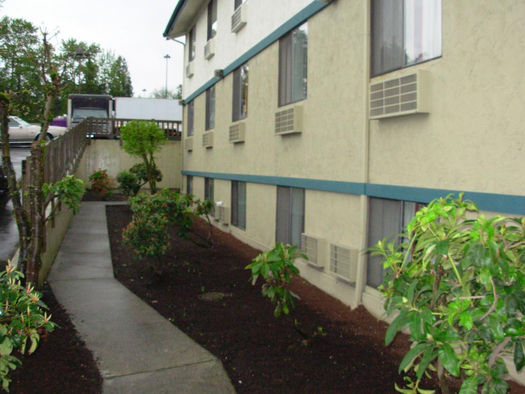 Red Lion Inn And Suites Federal Way Εξωτερικό φωτογραφία