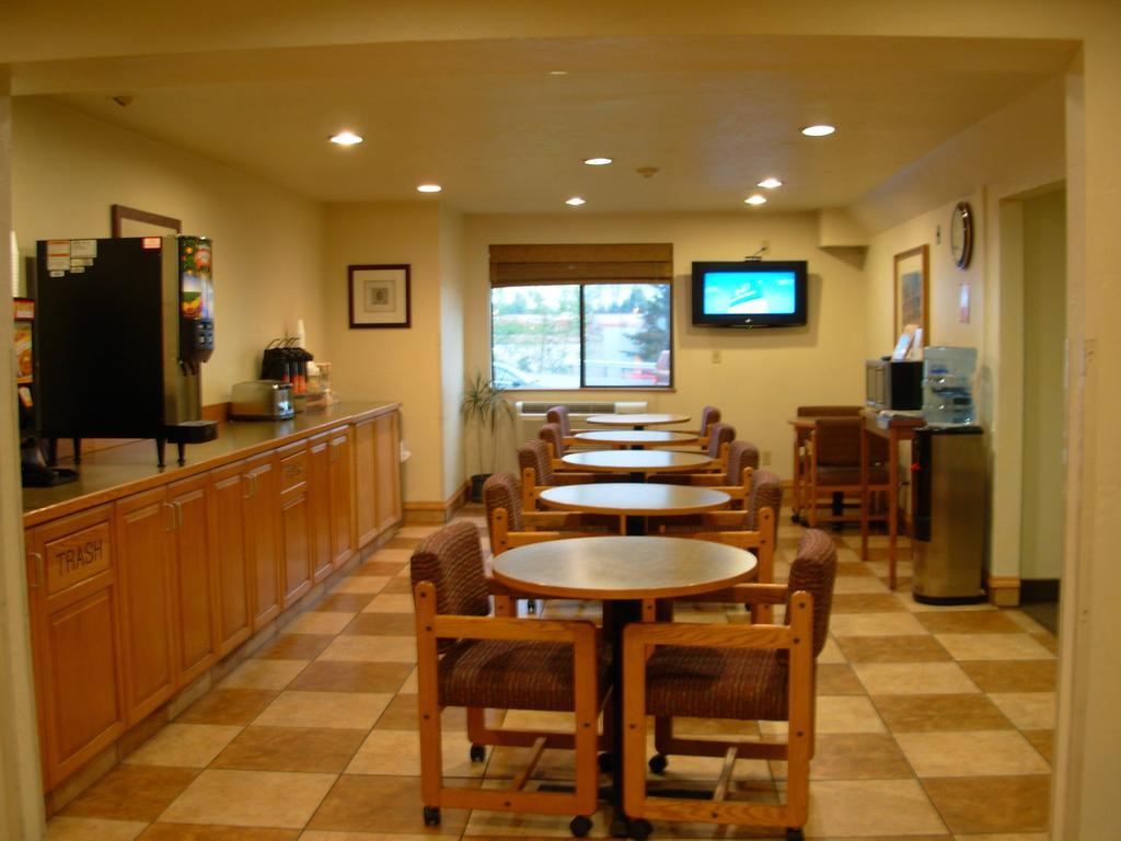 Red Lion Inn And Suites Federal Way Εξωτερικό φωτογραφία