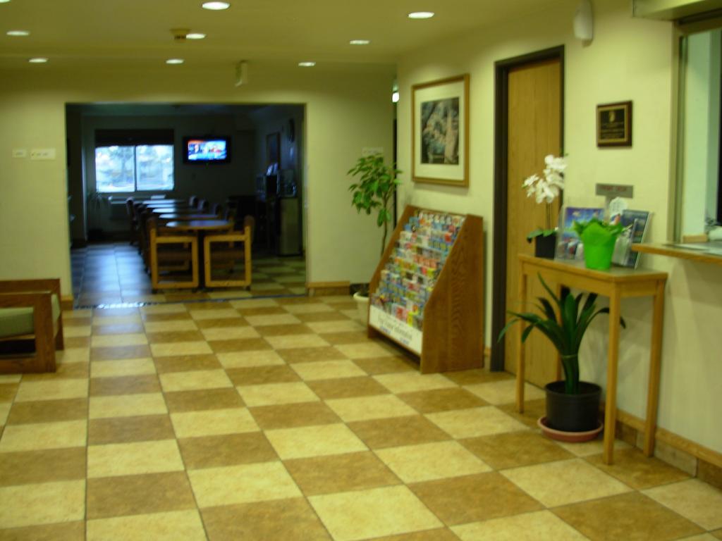Red Lion Inn And Suites Federal Way Εξωτερικό φωτογραφία